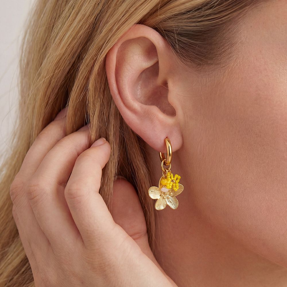 Flower Power Earings Gold