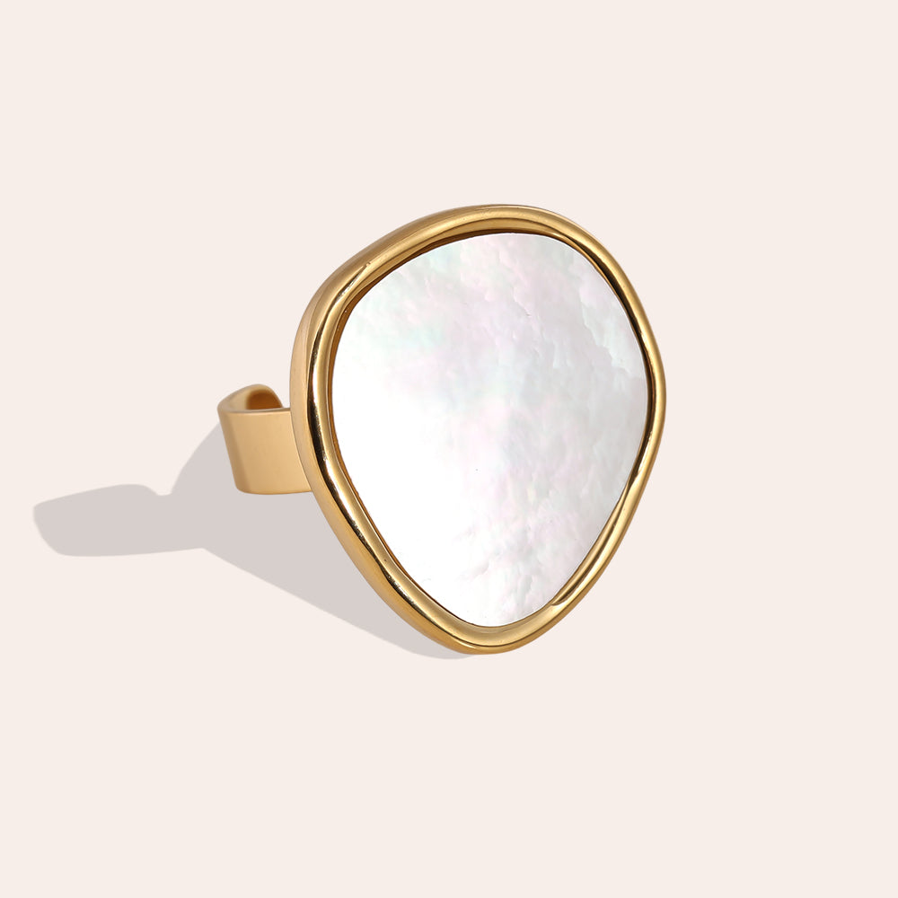 Sea Shell Ring Parelmoer Goud